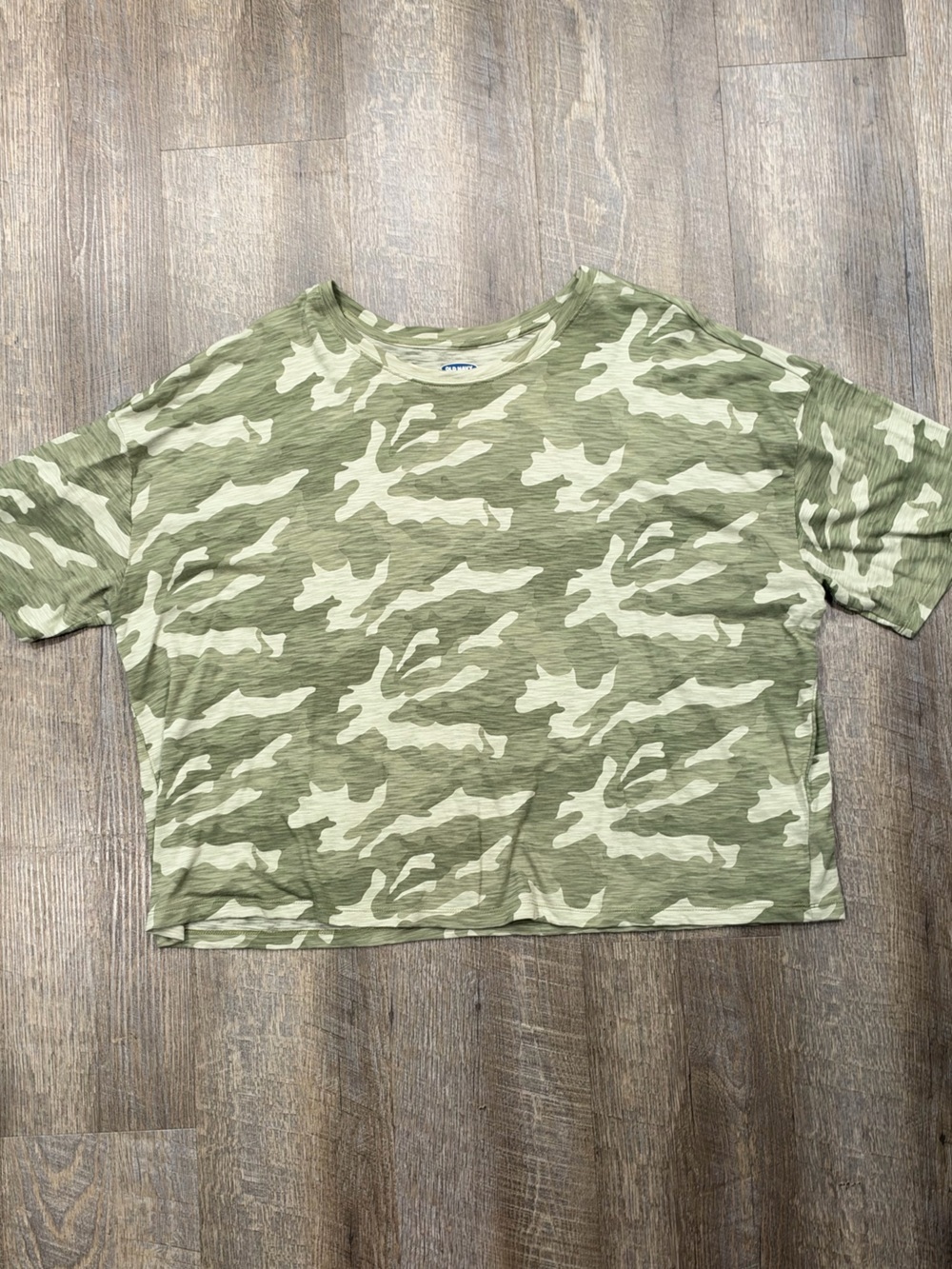 Plus size Old Navy crop Olive Camo Short Sleeve Tee